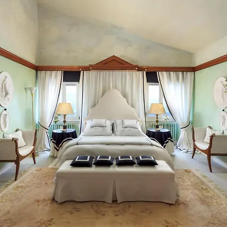 San Donato In Collina Sleeps 7 Pool Air Con *